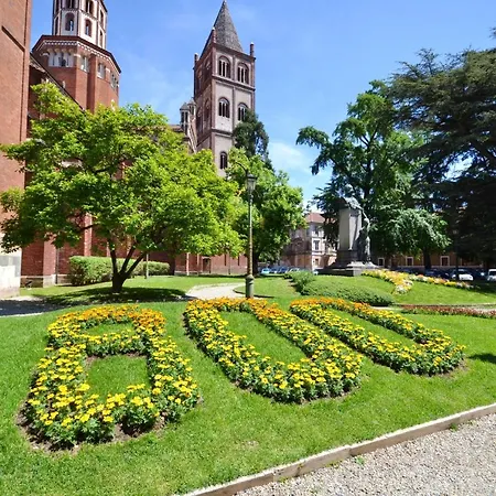 Charming Flat In - 50 Sqm - Cosy Balcony. 韦尔切利