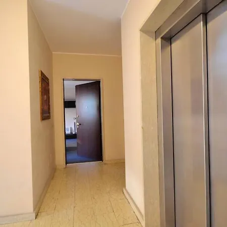 Charming Flat In - 50 Sqm - Cosy Balcony. ヴェルチェッリ
