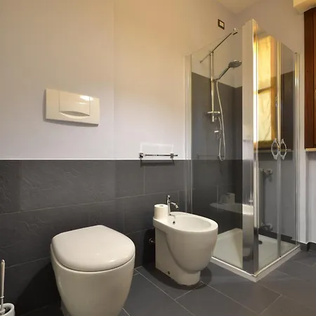 Charming Flat In - 50 Sqm - Cosy Balcony. *